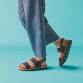 Arwell Glide svarta kombinerade platta sandaler för damer