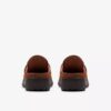 Carleigh Viola-träskor & mules i brittiskt tan-nubuck för damer Carleigh Viola-träskor & mules i brittiskt tan-nubuck för damer