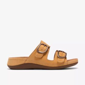 Cecily Step – platta sandaler för damer i ljus ockra nubuck