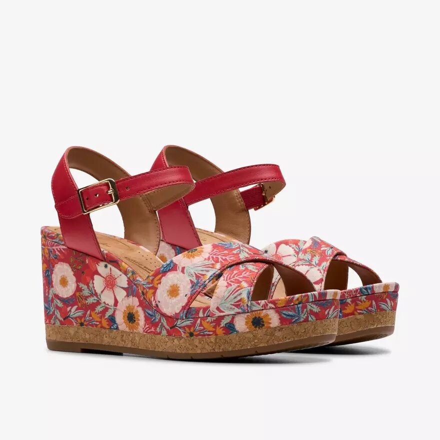 Chicly Floral – röda kilklackar med blommönster för damer Chicly Floral – röda kilklackar med blommönster för damer