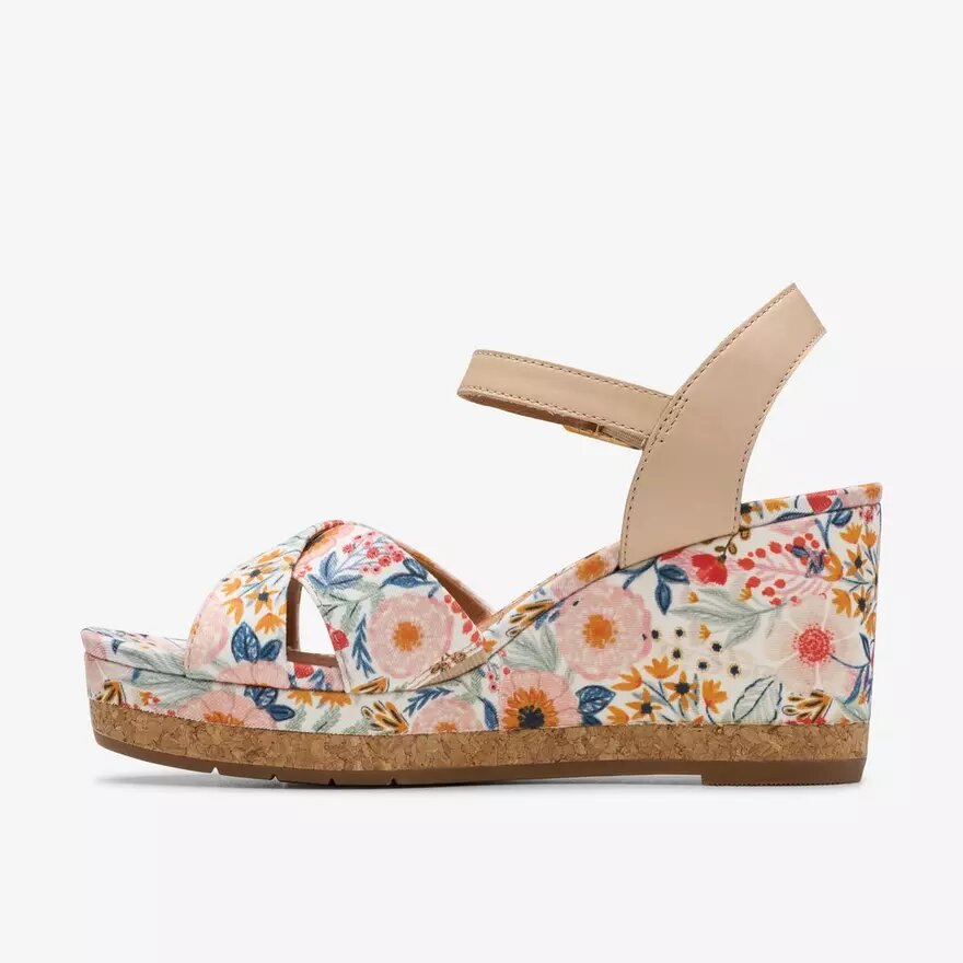 Chicly Floral vita kilklackar för dam Chicly Floral vita kilklackar för dam