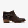 Danyelle Gema ankelboots i oljat läder i färgen taupe för dam Danyelle Gema ankelboots i oljat läder i färgen taupe för dam