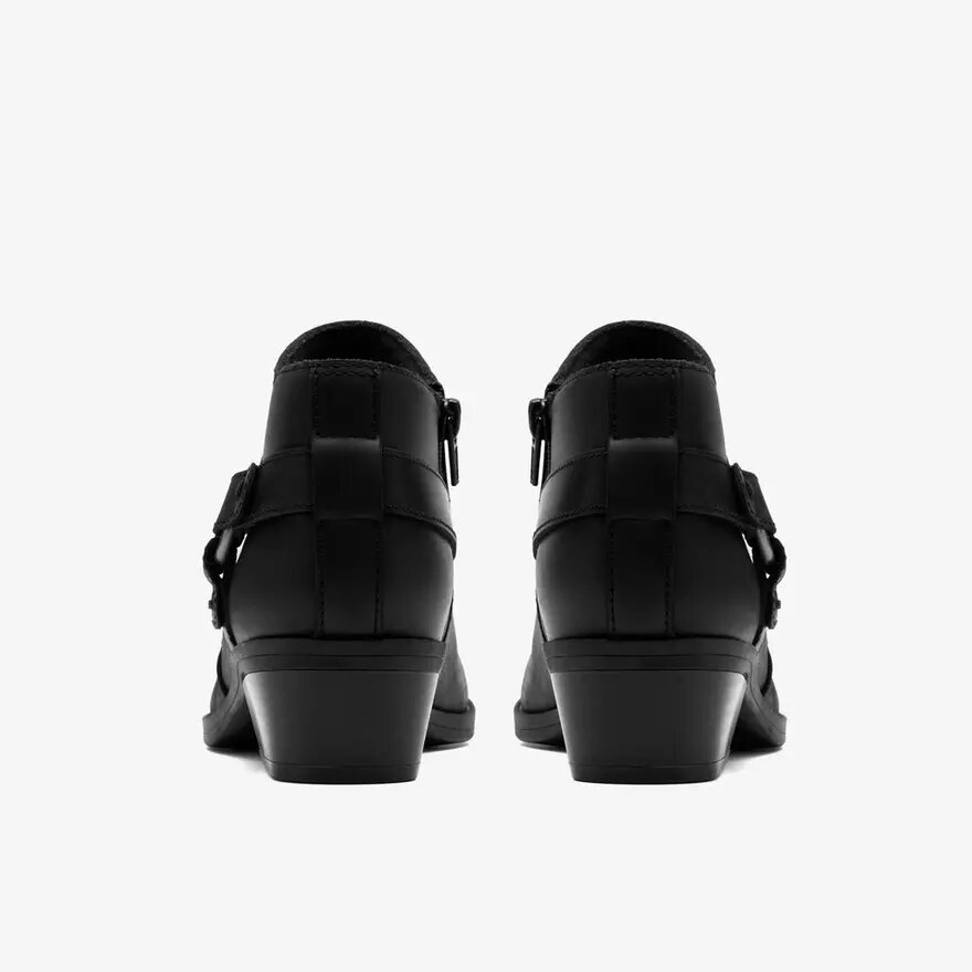 Danyelle Gema svarta Ankelboots i oljat läder för dam Danyelle Gema svarta Ankelboots i oljat läder för dam