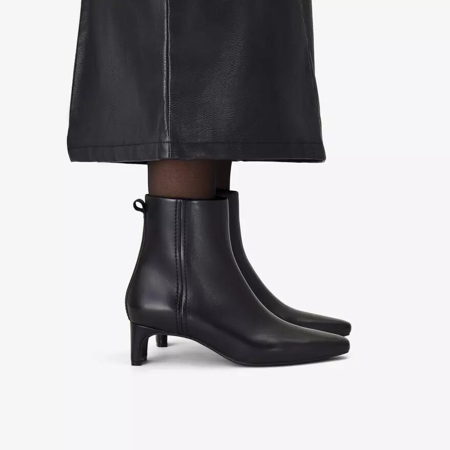 Edina Up svarta läderankelboots för dam Edina Up svarta läderankelboots för dam