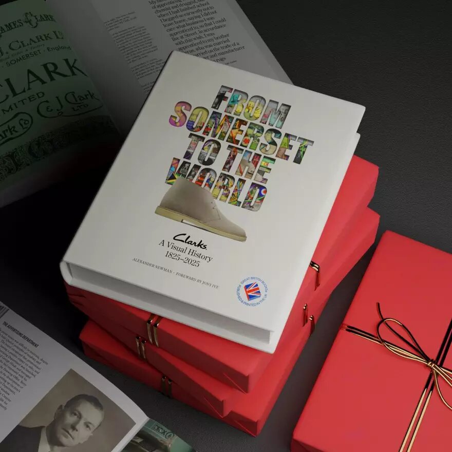 Från Somerset till världen: clarks – en visuell historiebok 1825–2025 Från Somerset till världen: clarks – en visuell historiebok 1825–2025