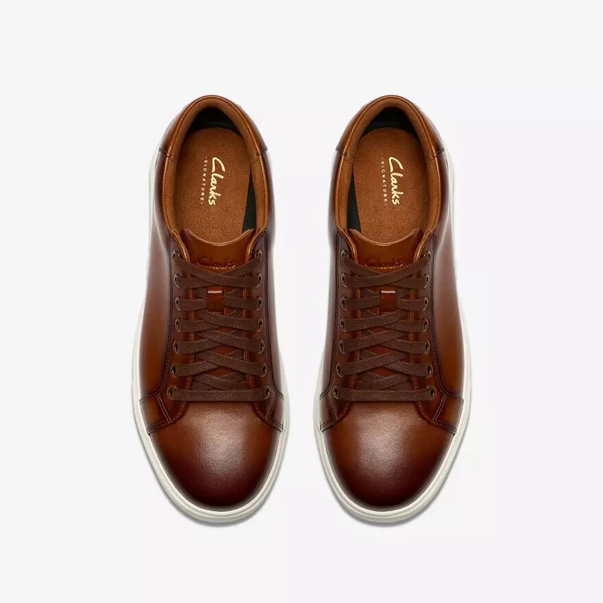 Goswell Tie sneakers i brunt läder för herr Goswell Tie sneakers i brunt läder för herr