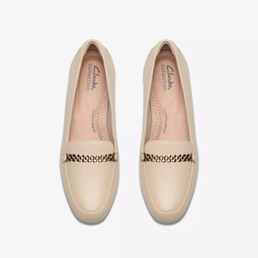 Juliet Mia – slip-ons i krämfärgat läder för damer Juliet Mia – slip-ons i krämfärgat läder för damer