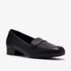 Juliet Mia – svarta läderslip-ons för dam Juliet Mia – svarta läderslip-ons för dam