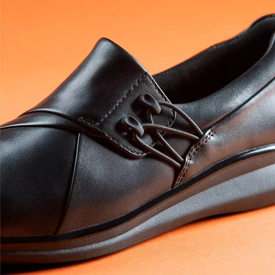 Lynell Slip – svarta slip-ons i läder för damer Lynell Slip – svarta slip-ons i läder för damer