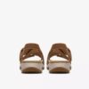 Maelynn Gem Tan Nubuck-platta sandaler för damer