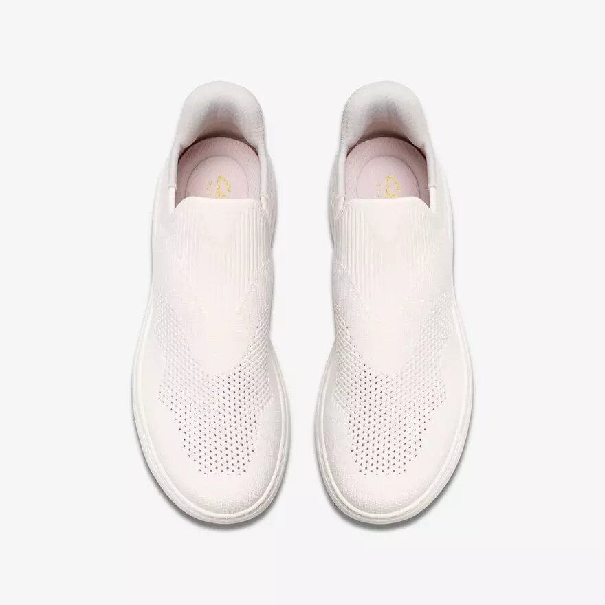 Nalle Step vita stickade slip-ons för dam Nalle Step vita stickade slip-ons för dam