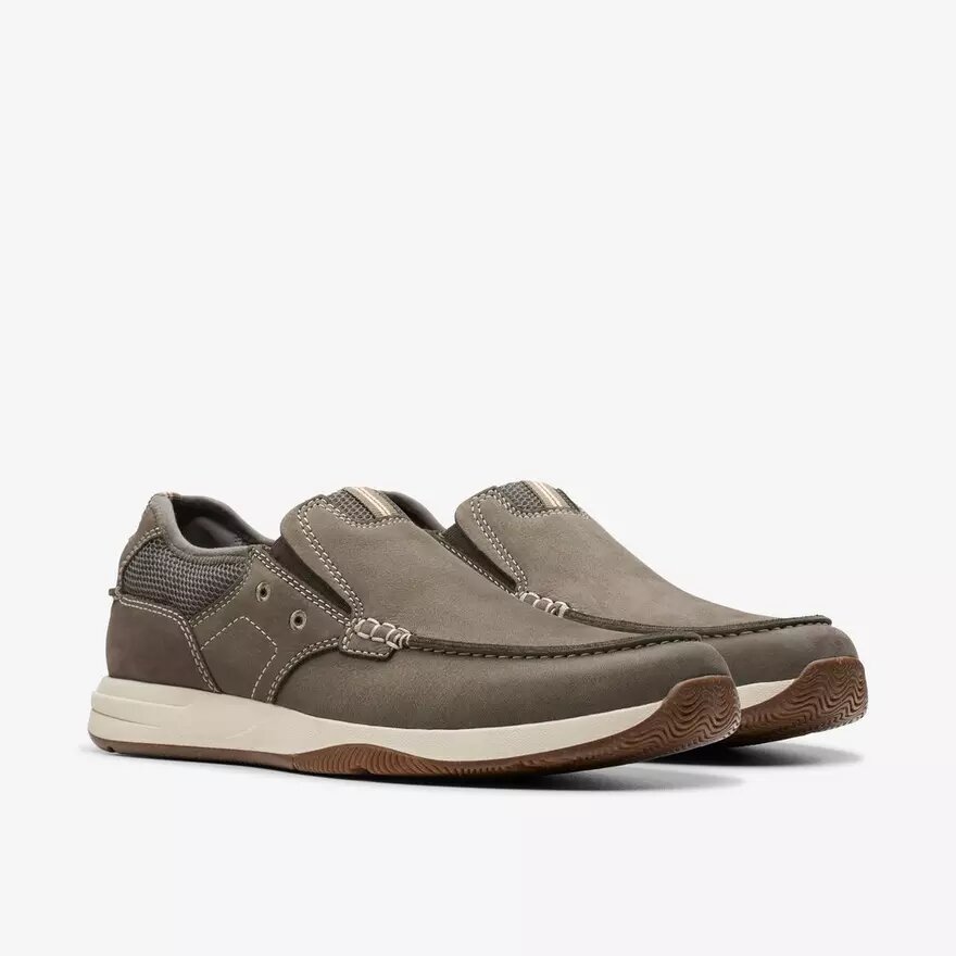 Sailview Step-båtskor för herr i taupe nubuck (utan snörning) i Slip-on-utförande Sailview Step-båtskor för herr i taupe nubuck (utan snörning) i Slip-on-utförande