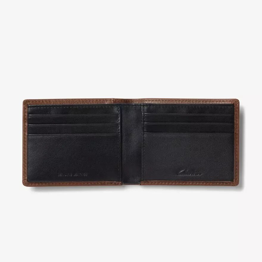 Slimfold-plånbok för män i brunt, med slitet pebble-mönster – USA Slimfold-plånbok för män i brunt, med slitet pebble-mönster – USA