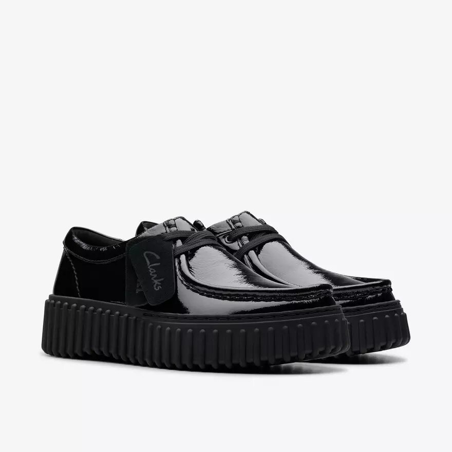 Torhill Bee svart lack Wallabee för dam Torhill Bee svart lack Wallabee för dam