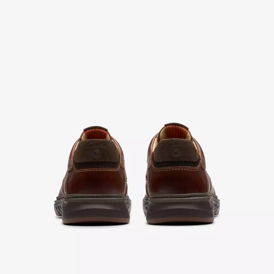 Un Briley Pace-Oxfords i brunt läder för herr | Clark’s Un Briley Pace-Oxfords i brunt läder för herr | Clark’s