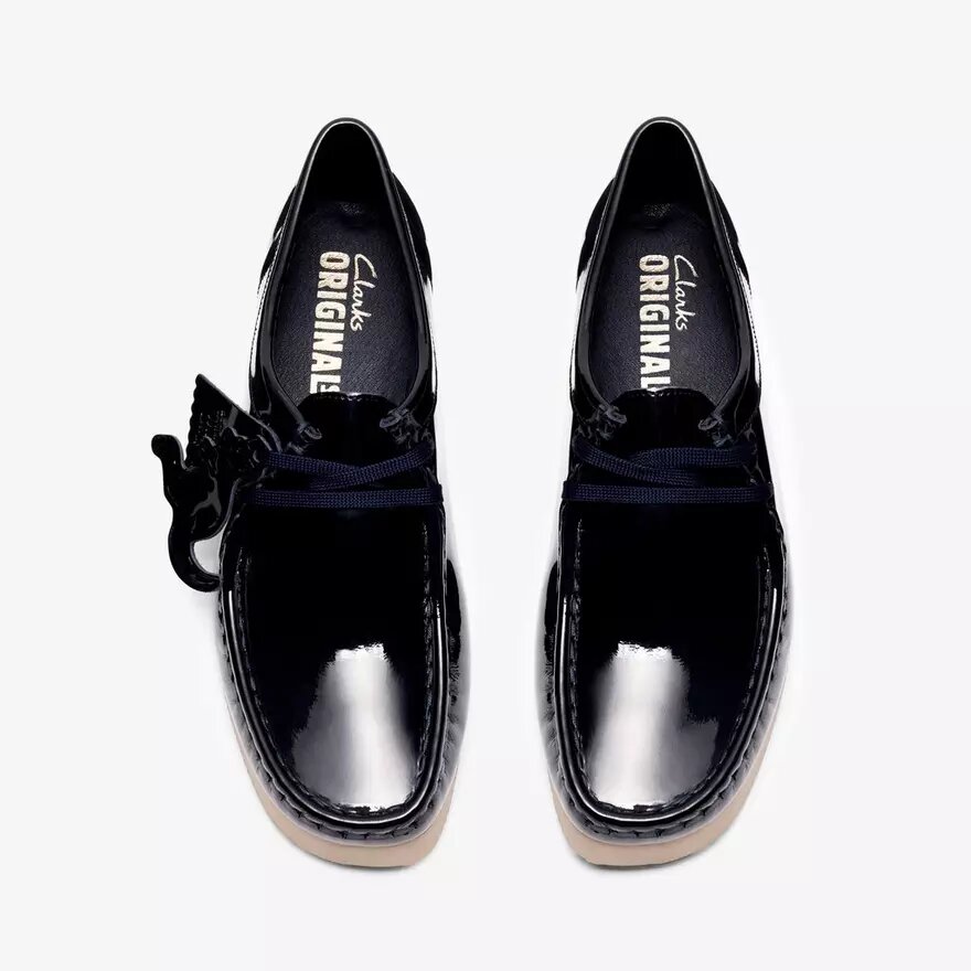 Wallabee 2604 Navy i lack för dam Wallabee 2604 Navy i lack för dam