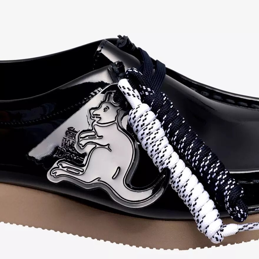 Wallabee 2604 Navy i lack för dam Wallabee 2604 Navy i lack för dam