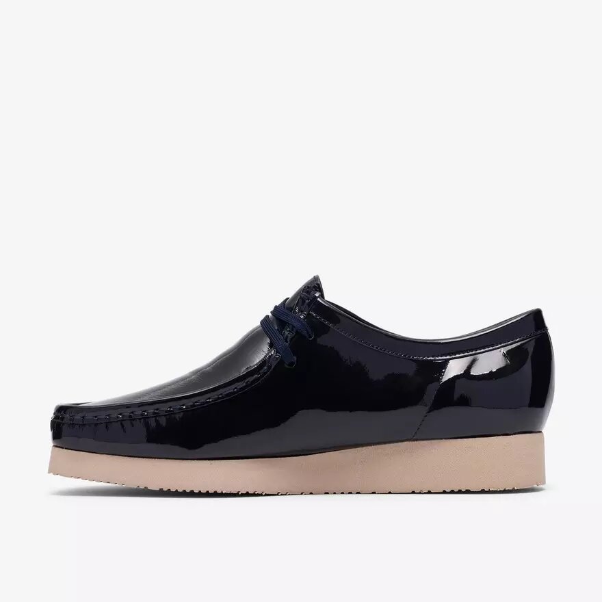 Wallabee 2604 Navy i lackläder för herr Wallabee 2604 Navy i lackläder för herr