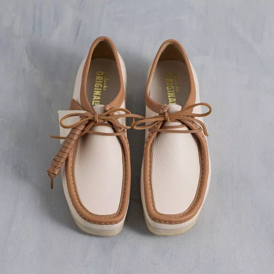 Wallabee för herr i vitt kombinerat läder Wallabee för herr i vitt kombinerat läder