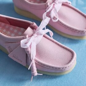 Wallabee i babyrosa läder för damer