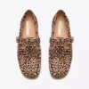 Wallabee T-bar-skor med leopardmönster för dam Wallabee T-bar-skor med leopardmönster för dam