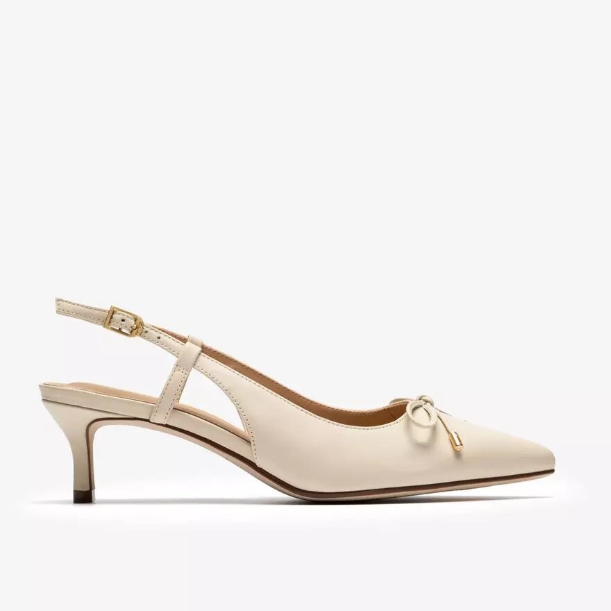 Zarey Bow – pumps i krämfärgat läder för damer Zarey Bow – pumps i krämfärgat läder för damer