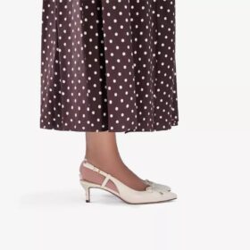 Zarey Bow – pumps i krämfärgat läder för damer