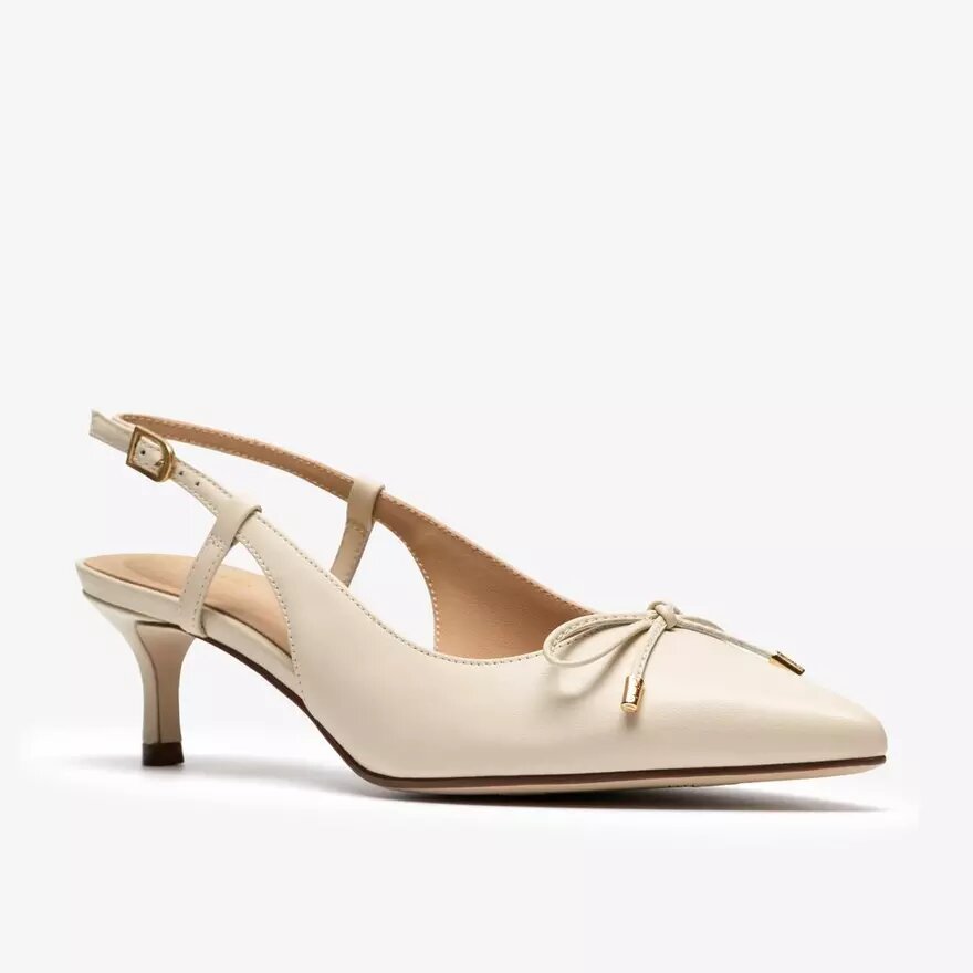 Zarey Bow – pumps i krämfärgat läder för damer Zarey Bow – pumps i krämfärgat läder för damer